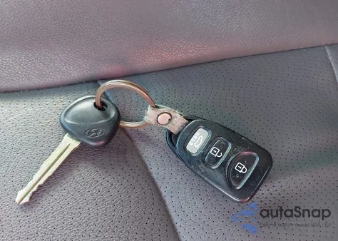 2012 Hyundai Elantra Gls/Limited from USA, damaged, VIN 5NPDH4AE6CH083338